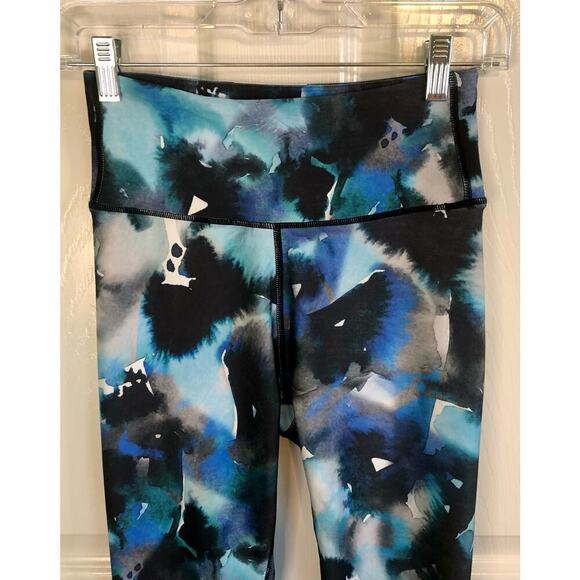 Nicole Miller Sport Size Small Athletic Leggings Blue Black Watercolor Print - Picture 3 of 7